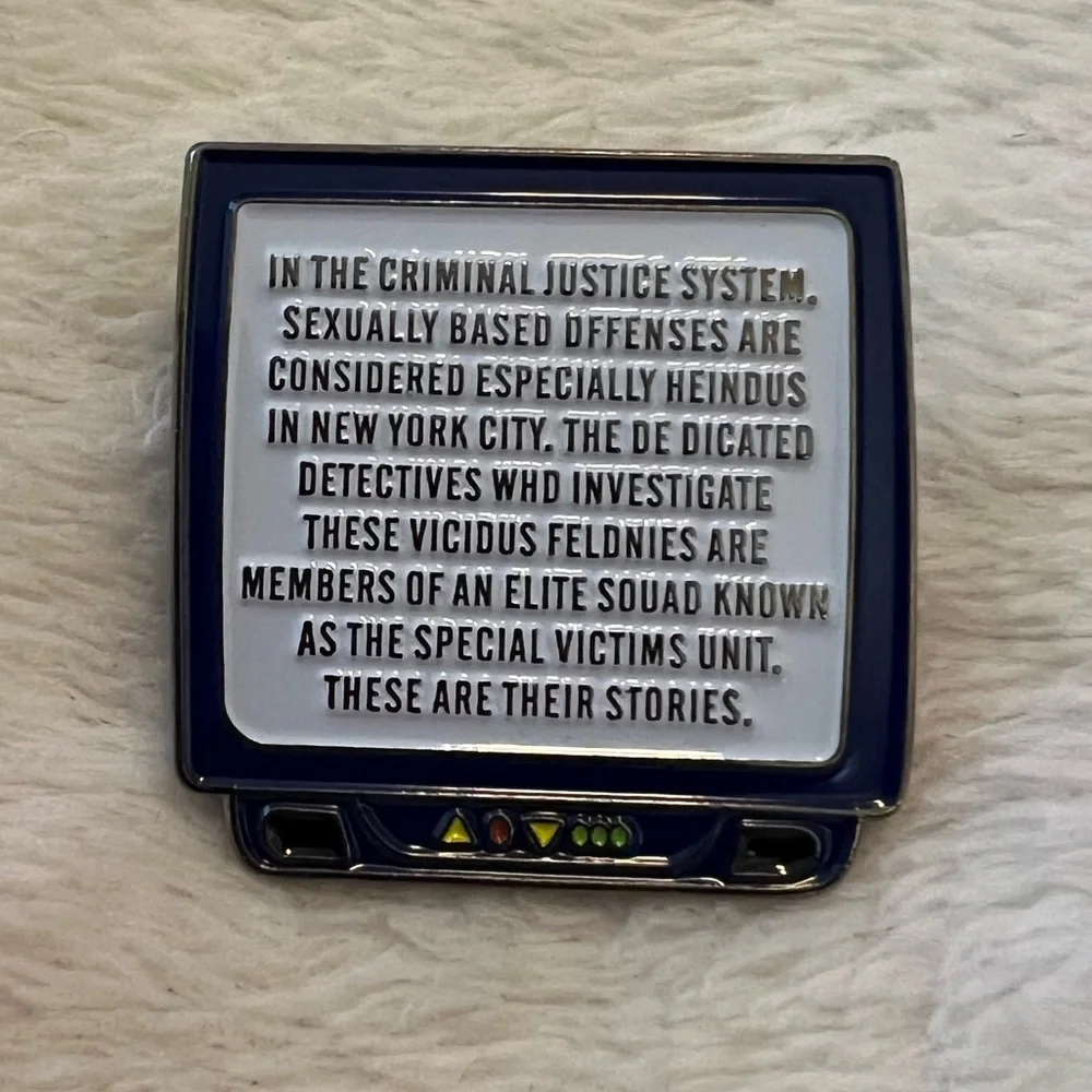 Law and order SVU lapel pin - Picture 1 of 3